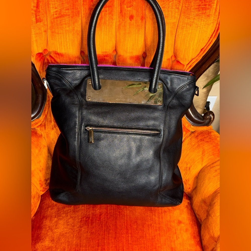 Heather Henry Color Block Fuchsia Fur & Black Pebbled Leather Tote Bag - Picture 8 of 13